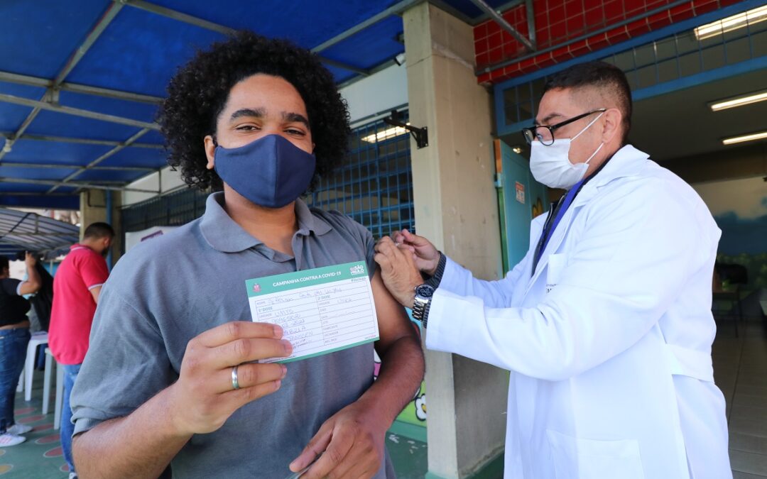 Taboão da Serra vacina maiores de 25 anos com 4ª dose contra Covid-19 a partir de sábado, 20/08