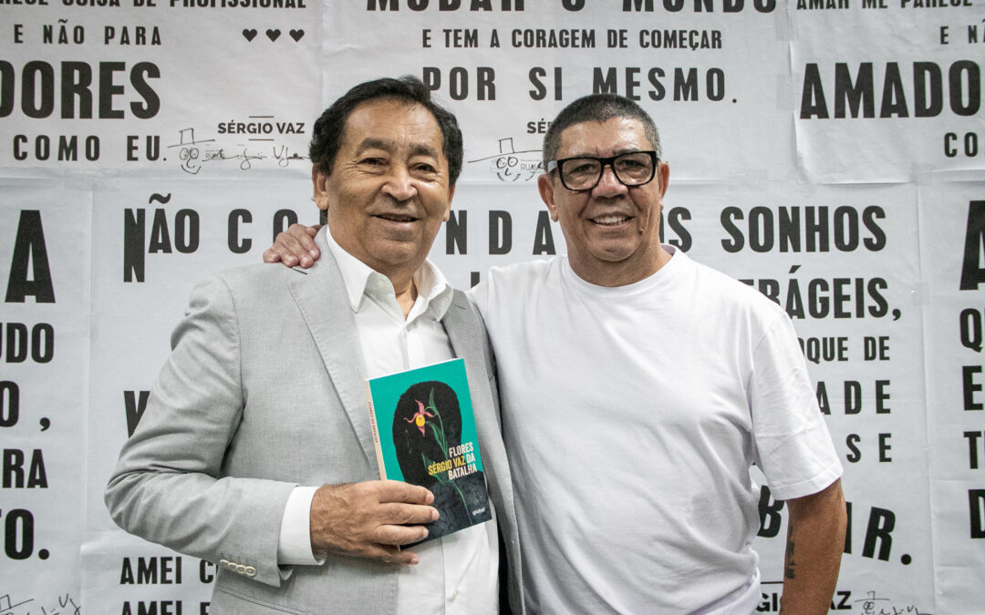 Poeta taboanense Sérgio Vaz lança novo livro “Flores da Batalha”