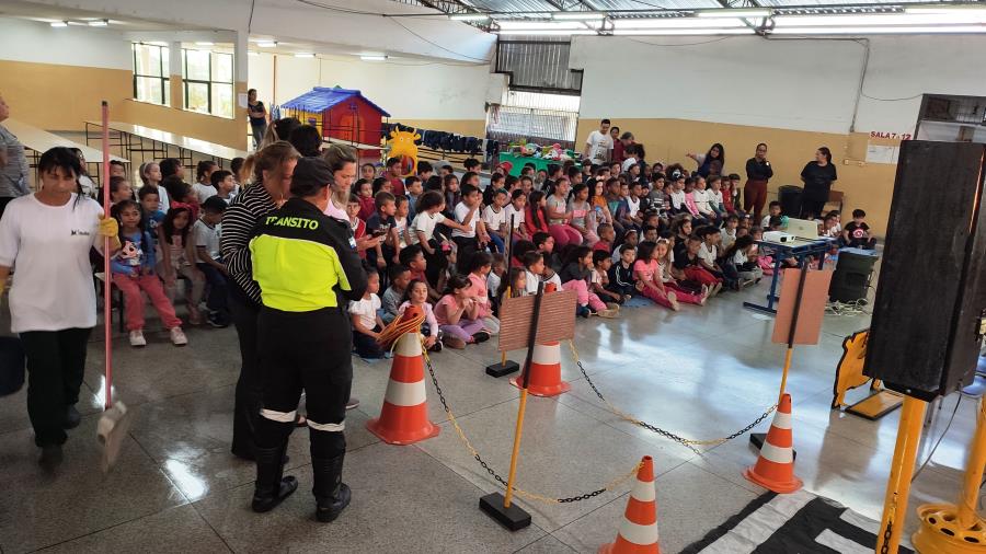 Secretaria de Segurança, Trânsito e Transporte de Itapecerica da Serra retoma ações educativas nas escolas após Semana Nacional do Trânsito