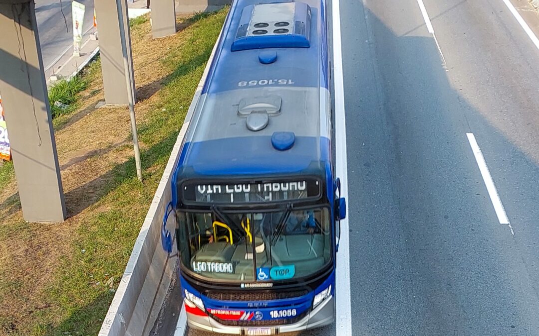 Avenida Aprígio Bezerra da Silva já conta com faixa exclusiva para ônibus